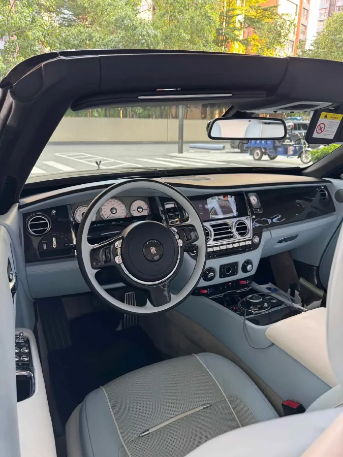 2018 Rolls-Royce Dawn 6.6T 571HP V12 8AT,autocango,china used car exporter,china ev exporter,chinese used car exporter,chinese used ev exporter