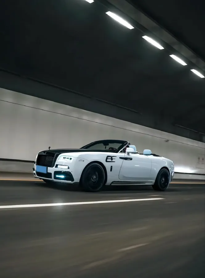 2018 Rolls-Royce Dawn 6.6T 571HP V12 8AT,autocango,china used car exporter,china ev exporter,chinese used car exporter,chinese used ev exporter