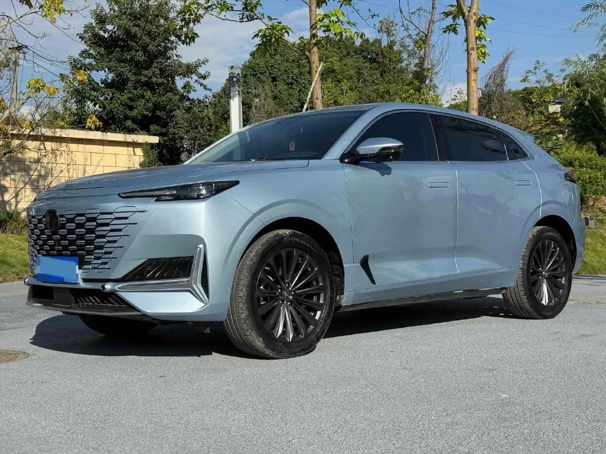 2021 ChangAn UNI-K 2.0T 233HP L4 8AT