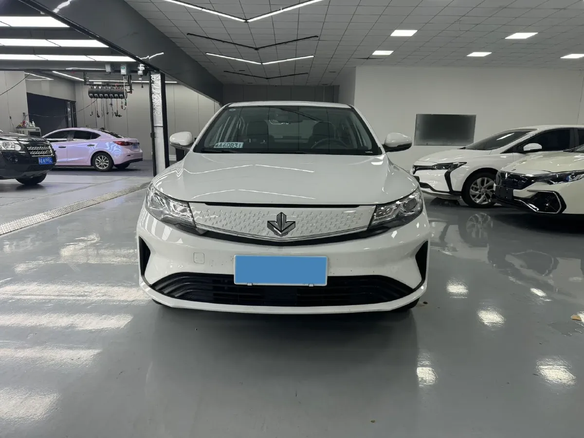 2023 Livan Maple 60s BEV 51.8KWH,autocango,china used car exporter,china ev exporter,chinese used car exporter,chinese used ev exporter
