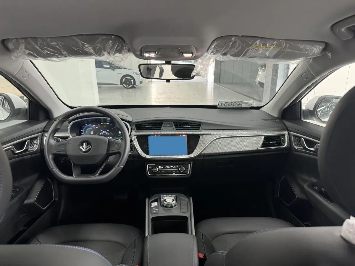 2023 Livan Maple 60s BEV 51.8KWH,autocango,china used car exporter,china ev exporter,chinese used car exporter,chinese used ev exporter