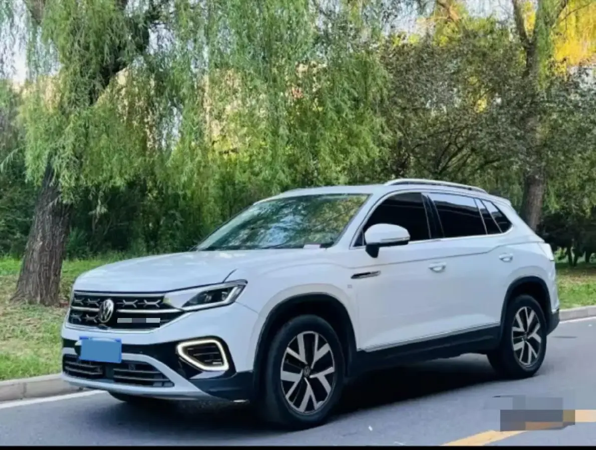 2023 Volkswagen Tayron 2.0T 186HP L4 7DCT