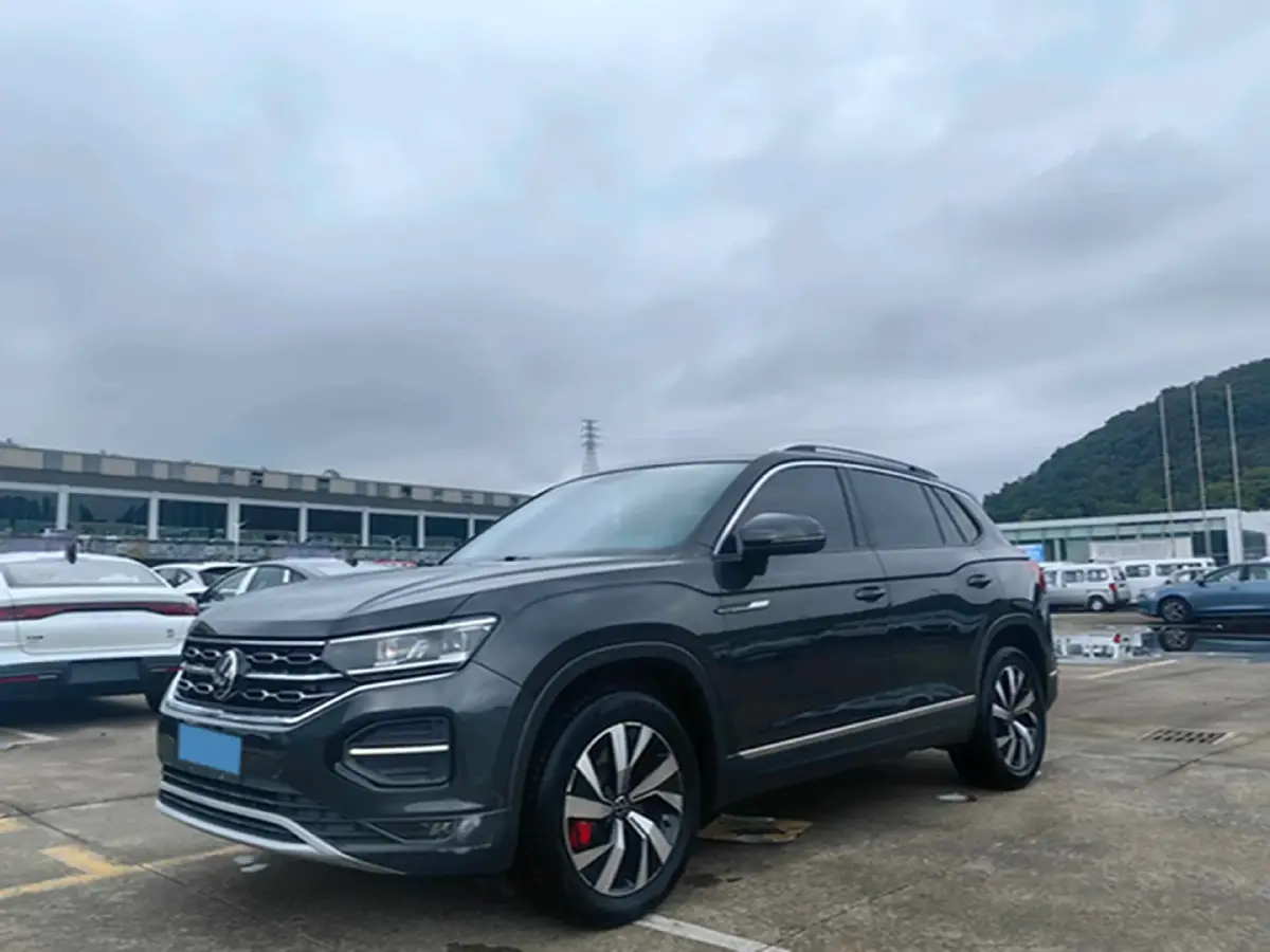 2022 Volkswagen Tayron 2.0T 186HP L4 7DCT