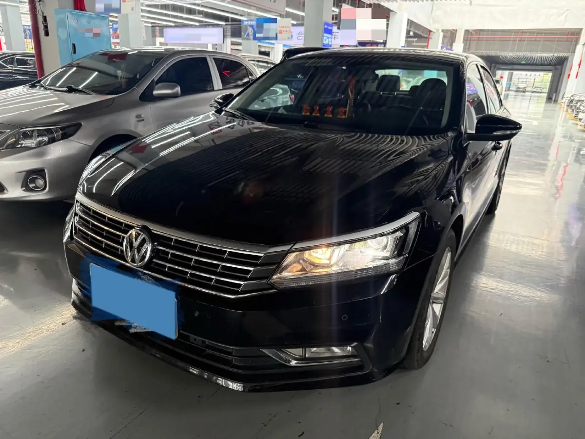 2017 Volkswagen Passat 1.8T 180HP L4 7DCT