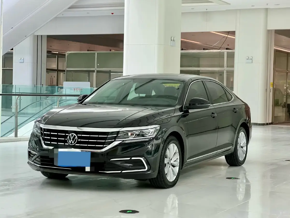 2021 Volkswagen Passat 2.0T 186HP L4 7DCT