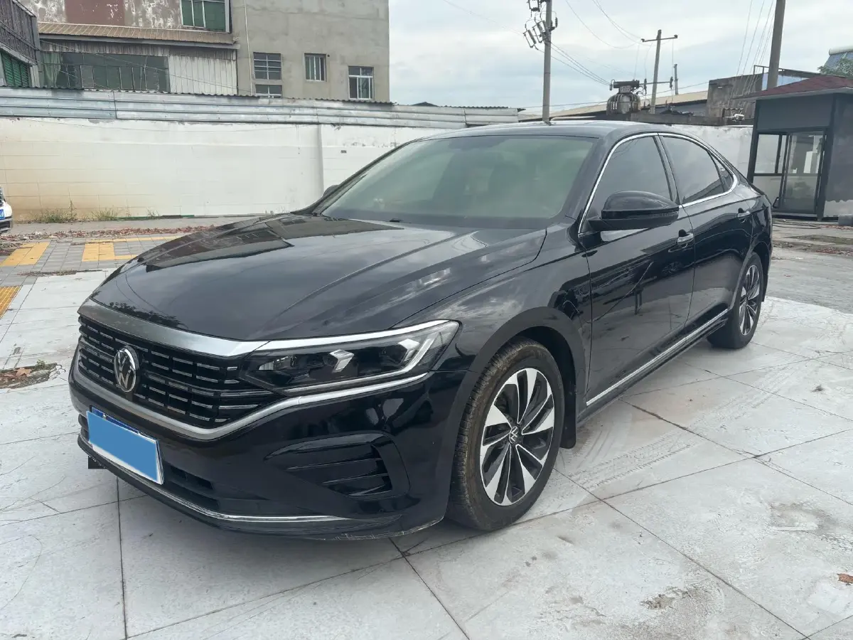 2022 Volkswagen Passat 1.4T 150HP L4 7DCT