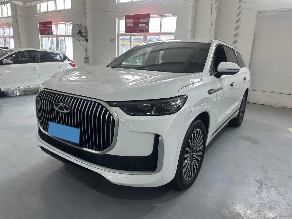 2025 Chery Tiggo 9 2.0T 261HP L4 8AT