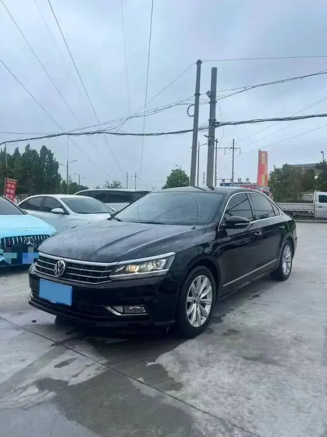 2017 Volkswagen Passat 1.4T 150HP L4 7DCT