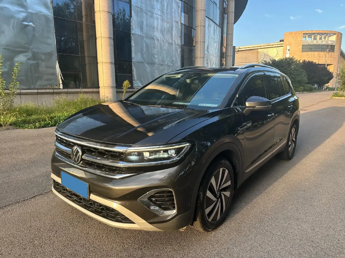 2021 Volkswagen Talagon 2.0T 220HP L4 7DCT