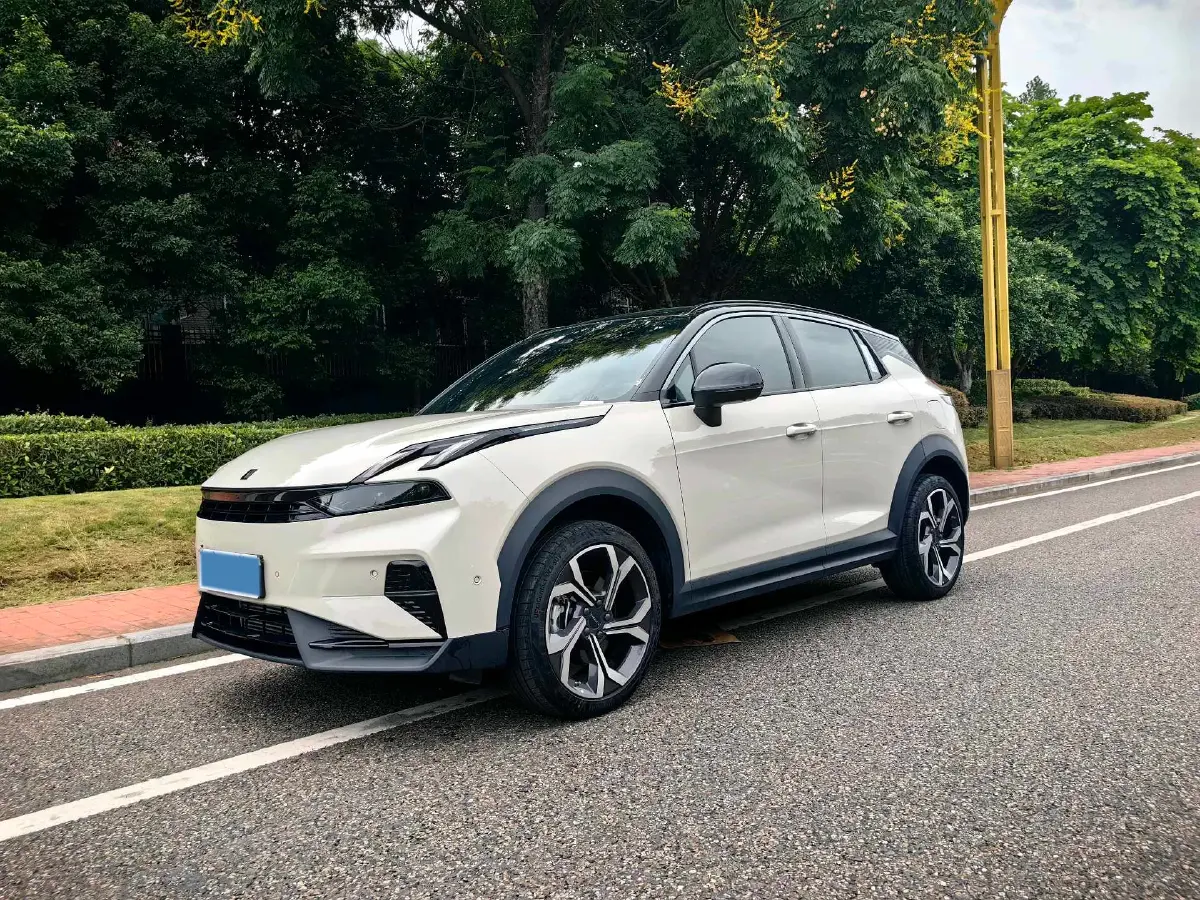 2025 LYNK&CO 06 1.5T 181HP L4 7DCT