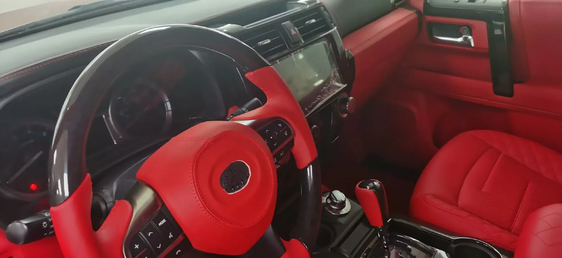 2018 George Patton XT 3.6L 290HP V6 5AT,autocango,china used car exporter,china ev exporter,chinese used car exporter,chinese used ev exporter