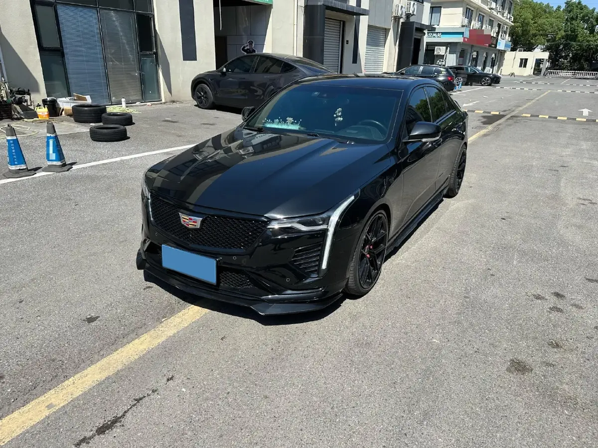 2022 Cadillac CT4 2.0T 237HP L4 8AT