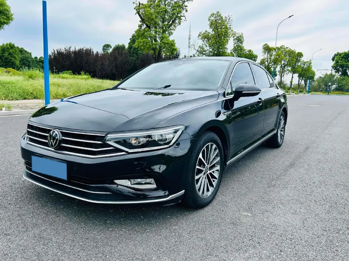 2020 Volkswagen Magotan 2.0T 220HP L4 7DCT