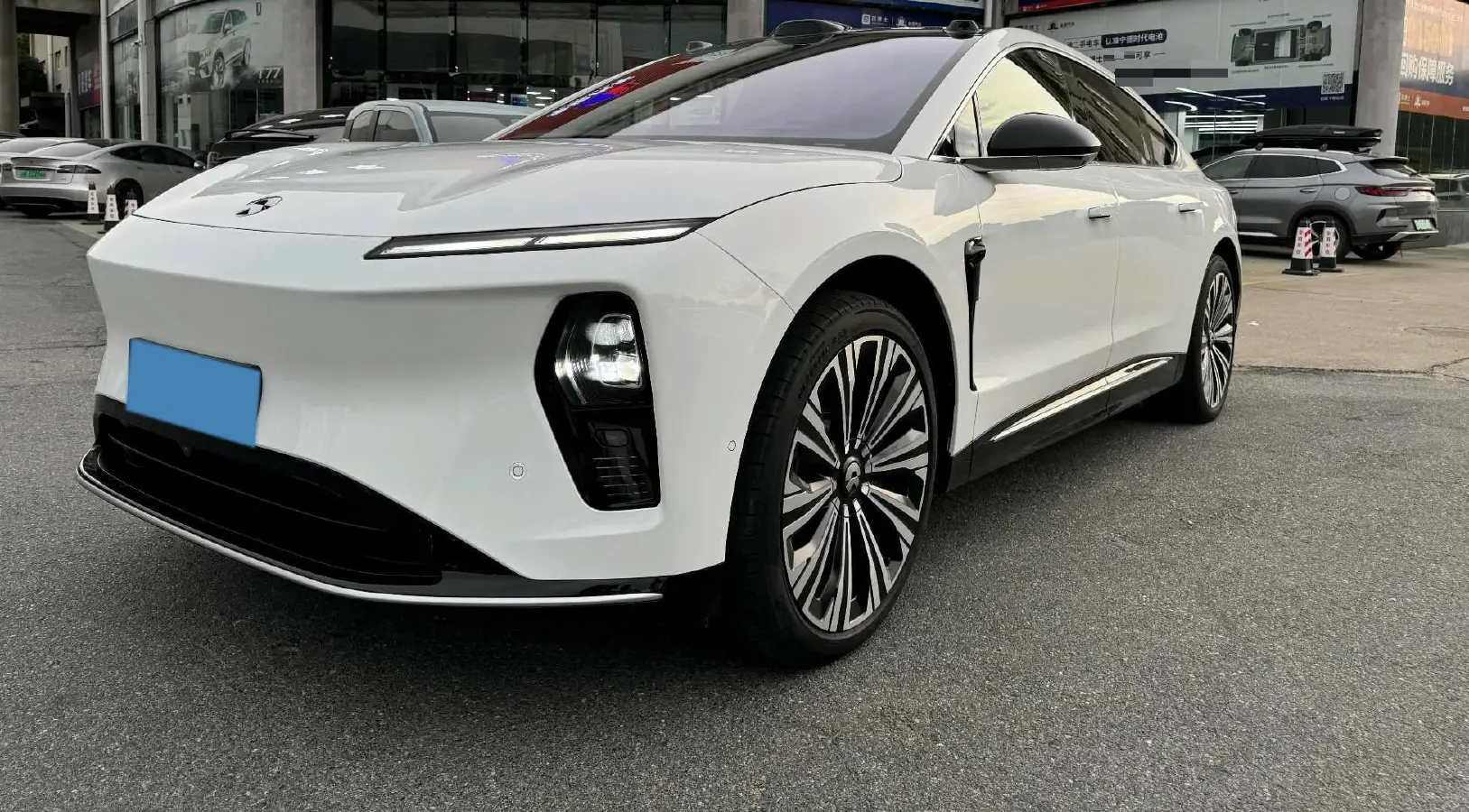 2025 NIO ET9 BEV 100KWH