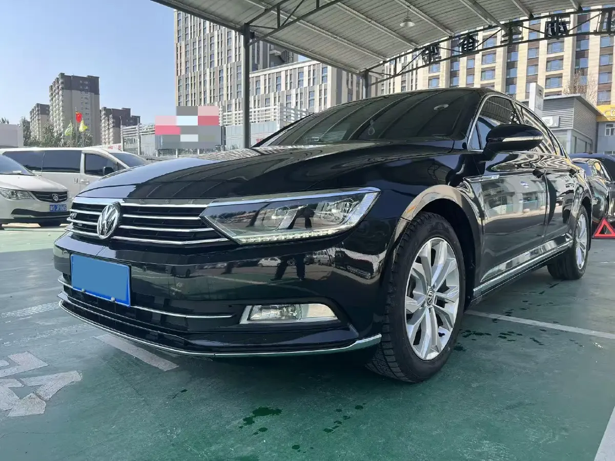 2019 Volkswagen Magotan 2.0T 220HP L4 7DCT