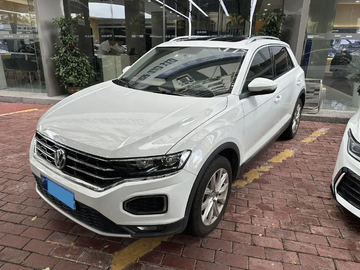 2020 Volkswagen T-Roc 1.4T 131HP L4 7DCT