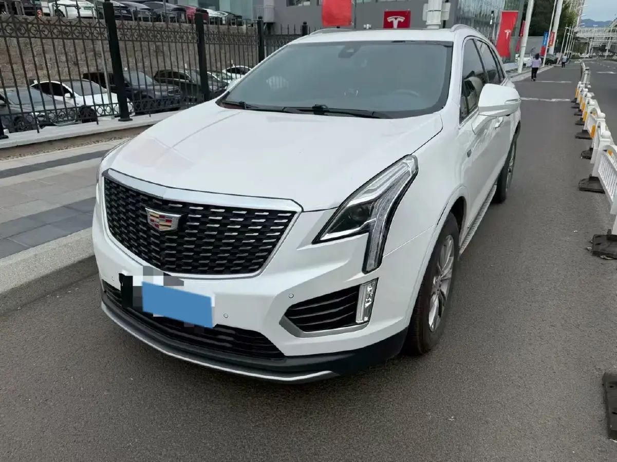 2021 Cadillac XT5 2.0T 237HP L4 9AT