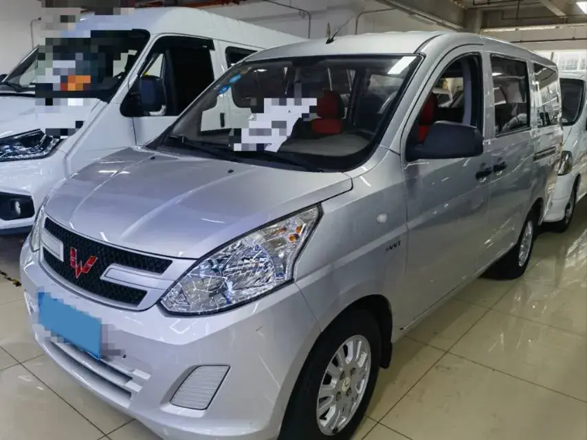 2018 WuLing RongGuang V 1.5L 112HP L4 5MT