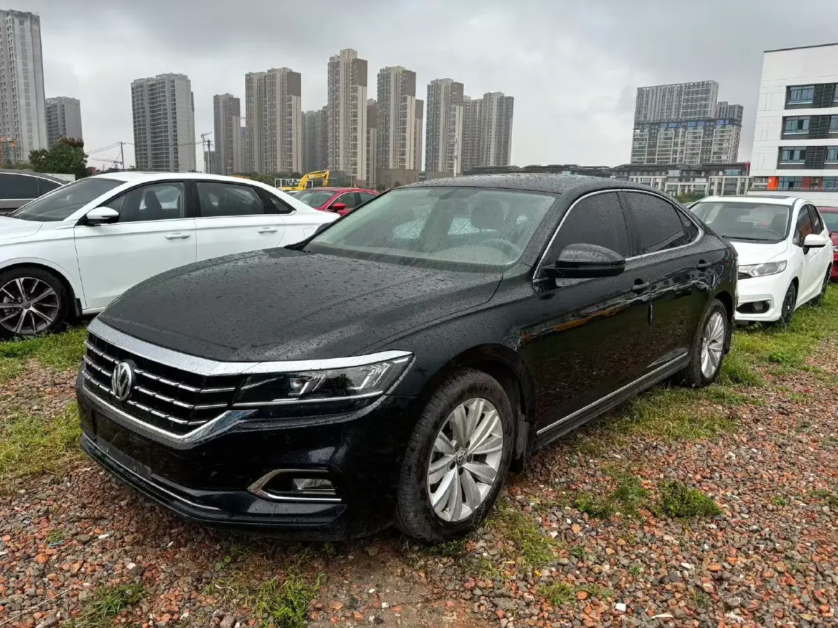 2019 Volkswagen Passat 2.0T 186HP L4 7DCT