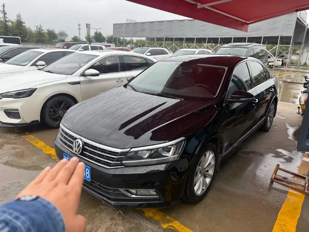 2017 Volkswagen Passat 1.8T 180HP L4 7DCT