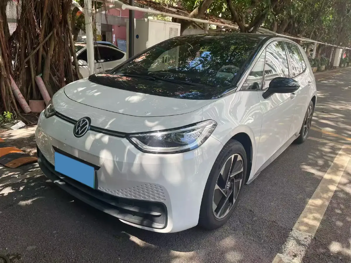 2025 Volkswagen ID.3 BEV 52.8KWH