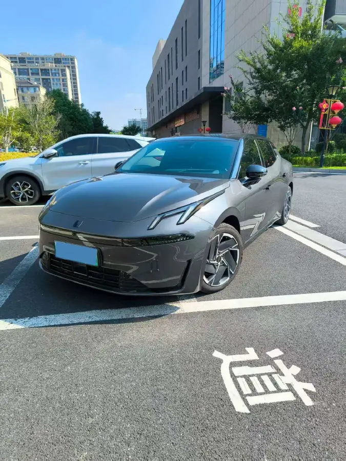 2024 LYNK&CO 07 EM-P 1.5T 163HP L4 3DHT PHEV 18.99KWH