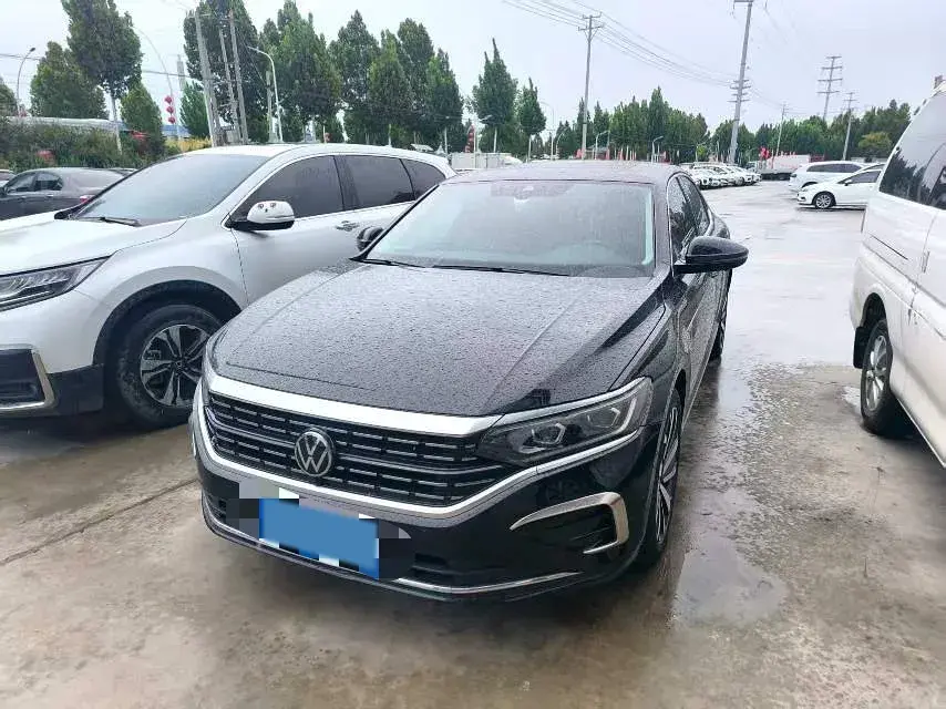 2023 Volkswagen Passat 2.0T 186HP L4 7DCT