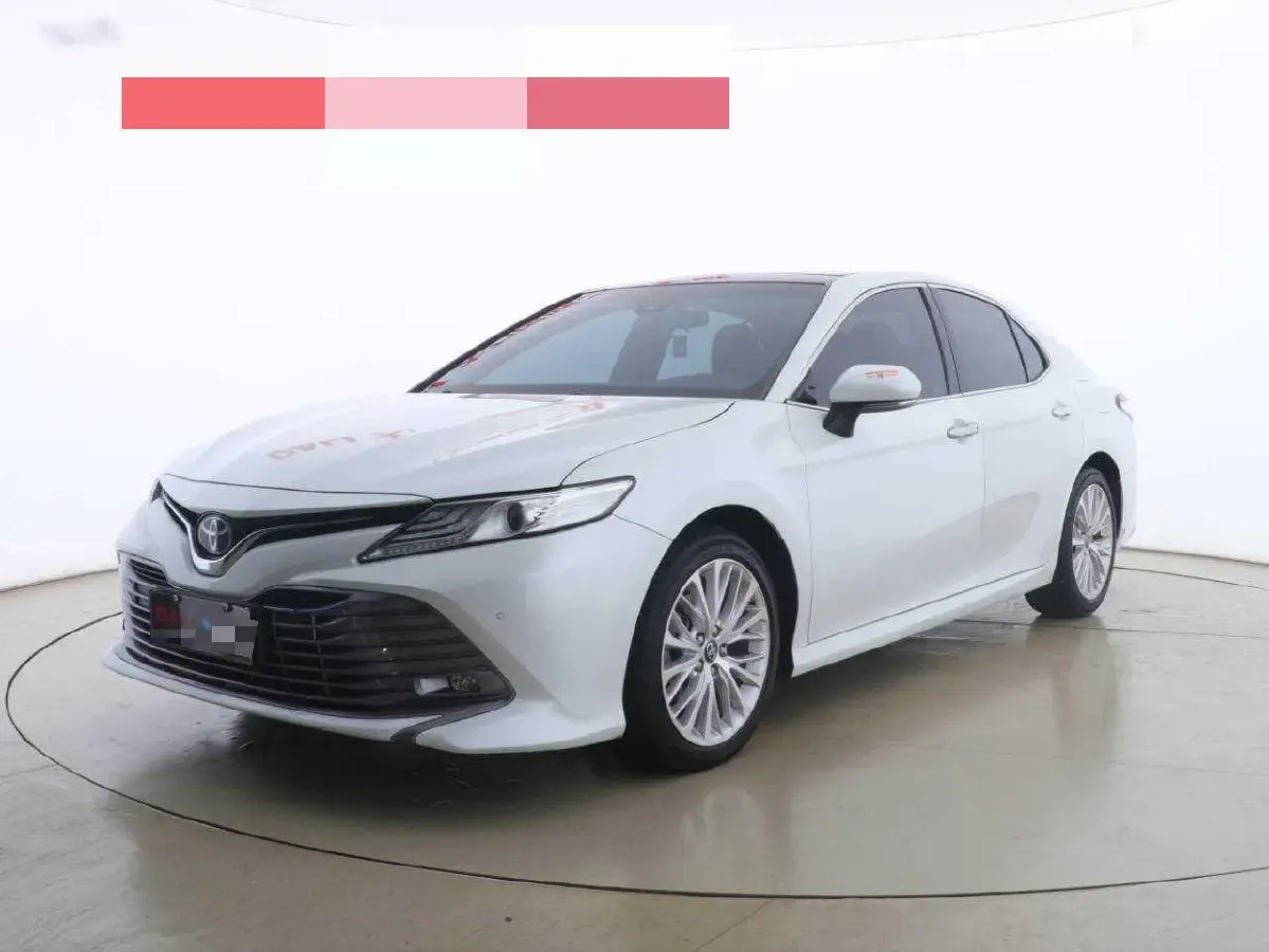 2019 Toyota Camry 2.5L 209HP L4 8AT