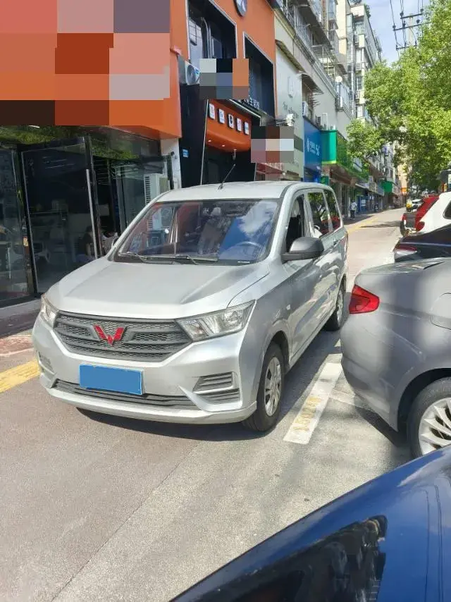 2019 WuLing HongGuang Plus 1.5T 147HP L4 6MT