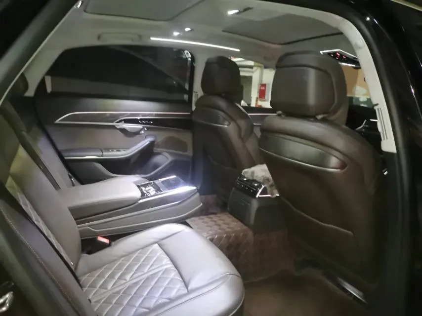 2023 Audi A8 3.0T 286HP V6 8AT,autocango,china used car exporter,china ev exporter,chinese used car exporter,chinese used ev exporter