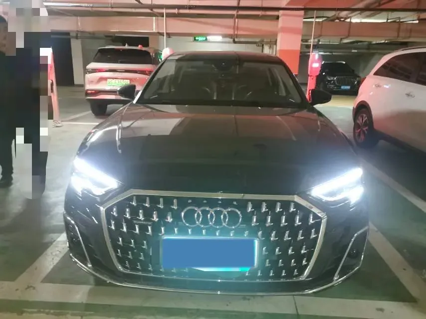2023 Audi A8 3.0T 286HP V6 8AT,autocango,china used car exporter,china ev exporter,chinese used car exporter,chinese used ev exporter