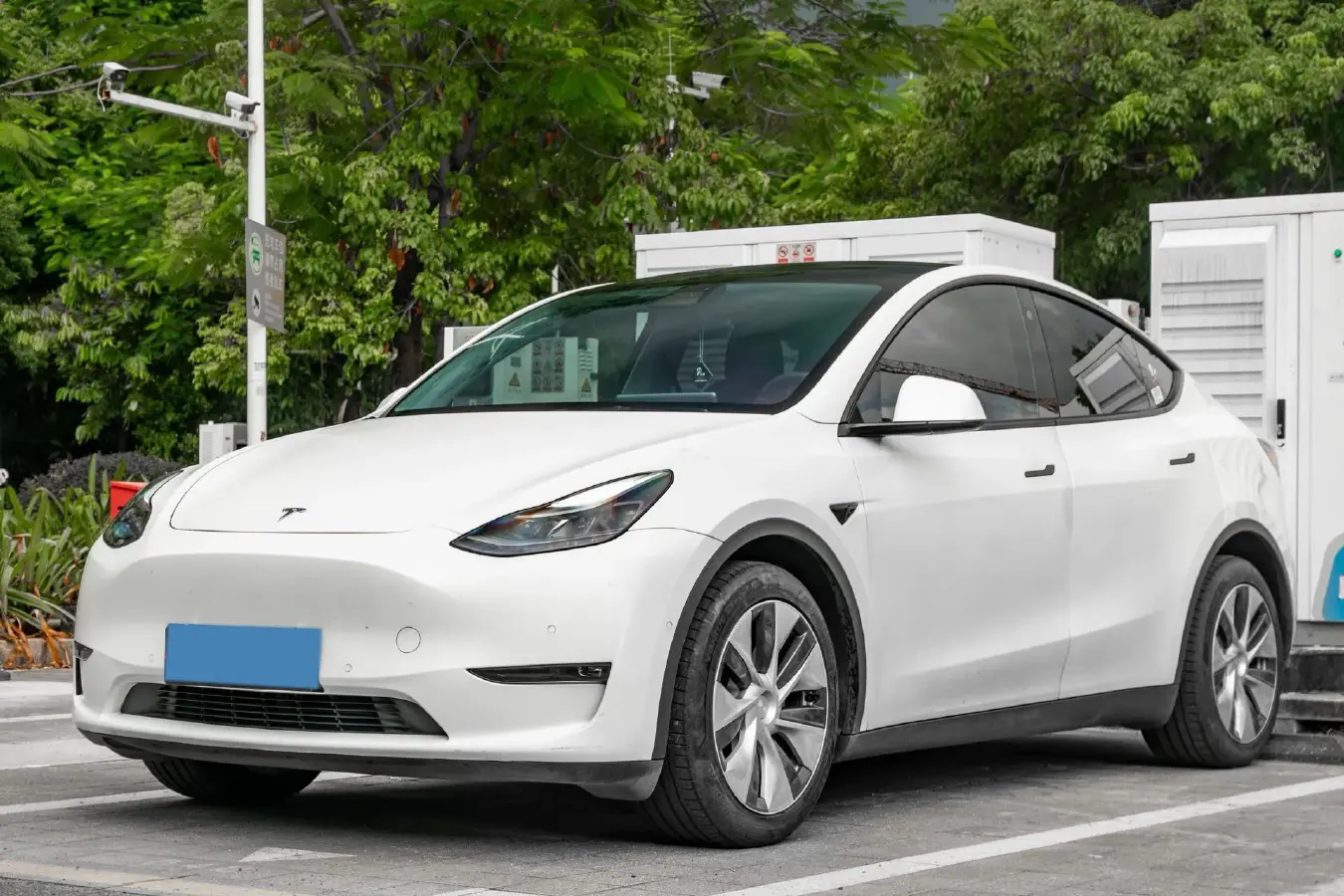 2021 Tesla Model Y BEV 76.8KWH