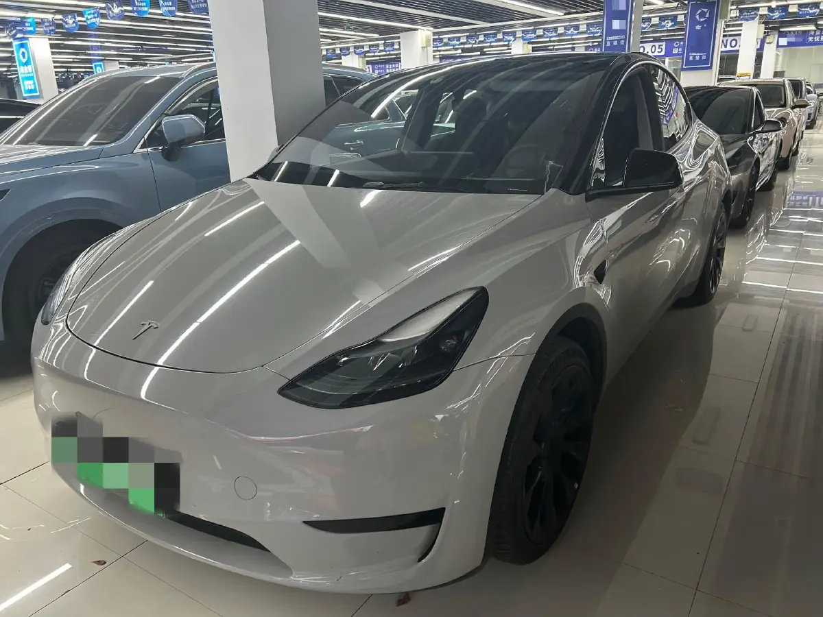 2022 Tesla Model Y BEV 60KWH
