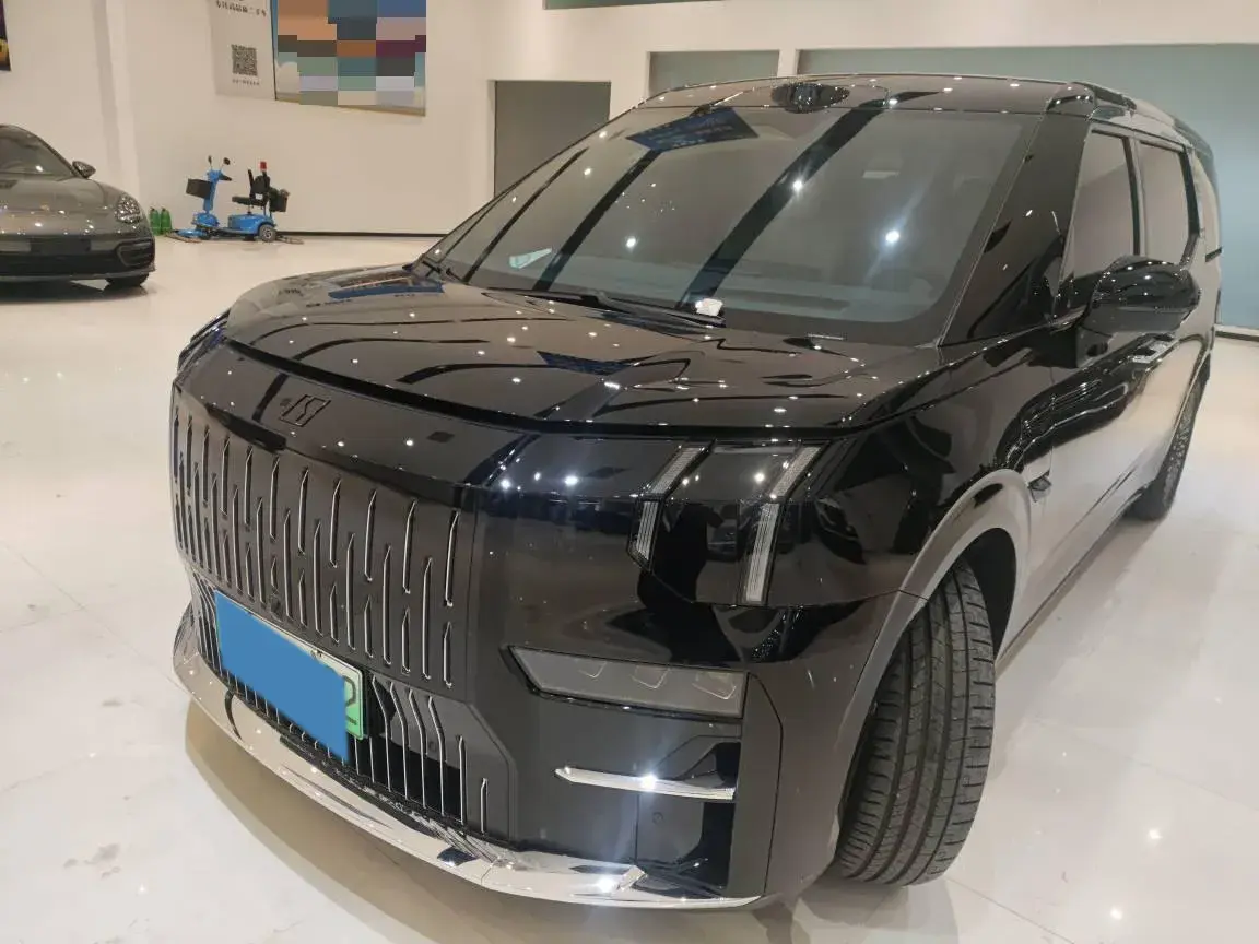 2024 Zeekr 009 BEV 108KWH