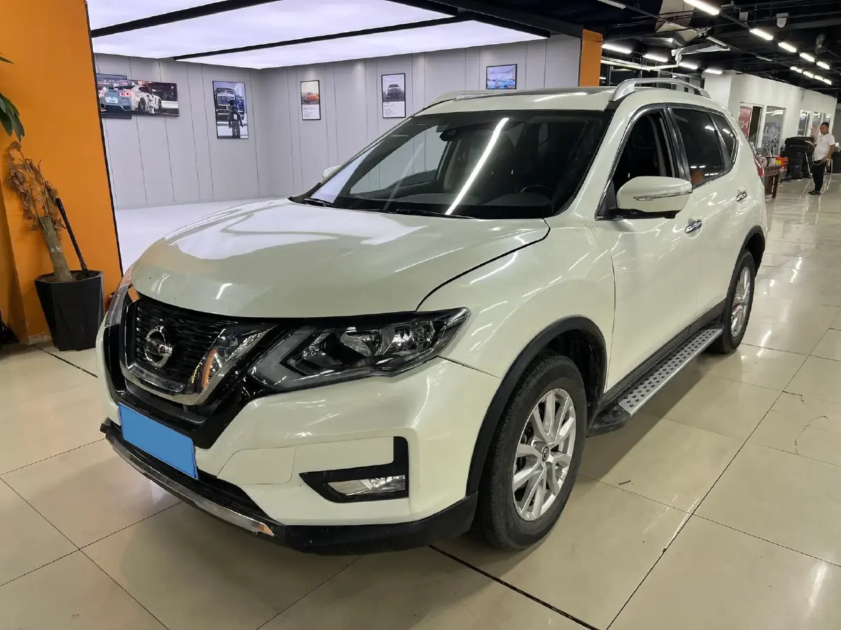 2022 Nissan X-Trail 2.0L 151HP L4 CVT