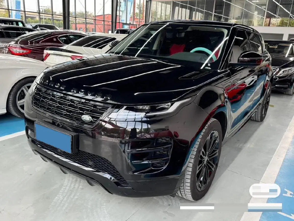 2024 Land Rover Range Rover Evoque 2.0T 249HP L4 9AT
