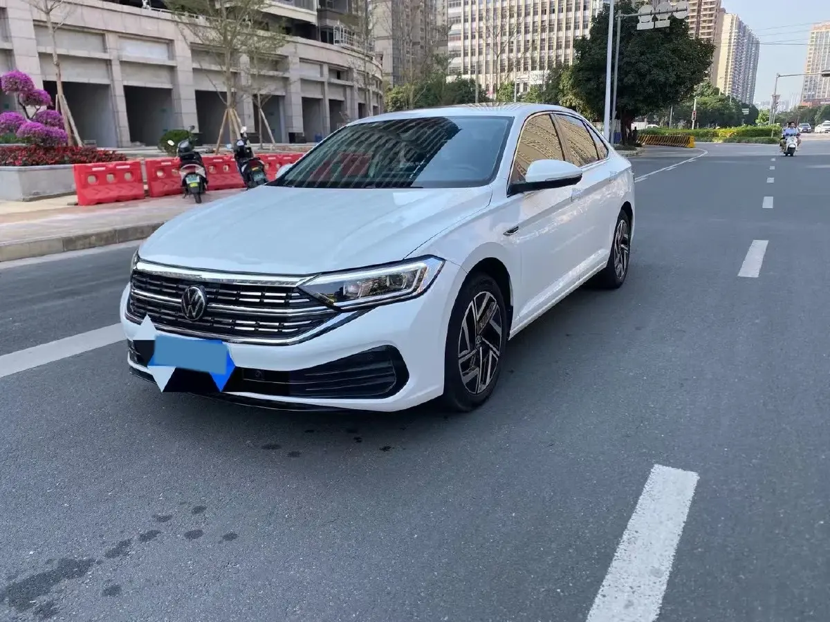 2023 Volkswagen Sagitar 1.4T 150HP L4 7DCT