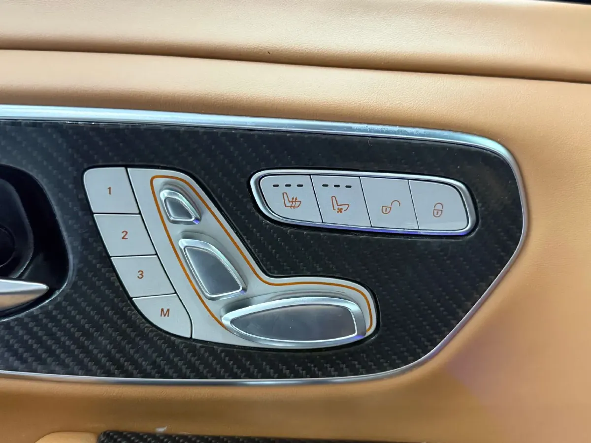 2020 AM XIAOAO V-Class 2.0T 211HP L4 9AT,autocango,china used car exporter,china ev exporter,chinese used car exporter,chinese used ev exporter