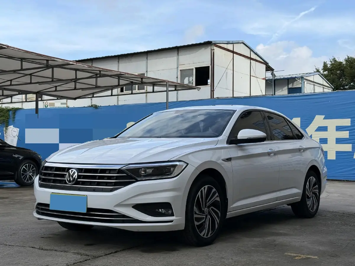 2022 Volkswagen Sagitar 1.4T 150HP L4 7DCT