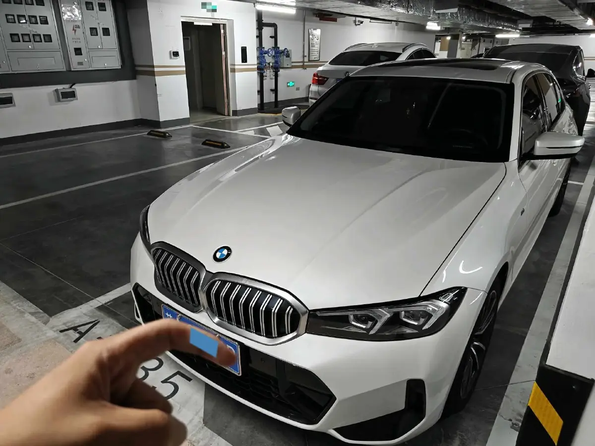 2023 BMW 3 Series 2.0T 156HP L4 8AT