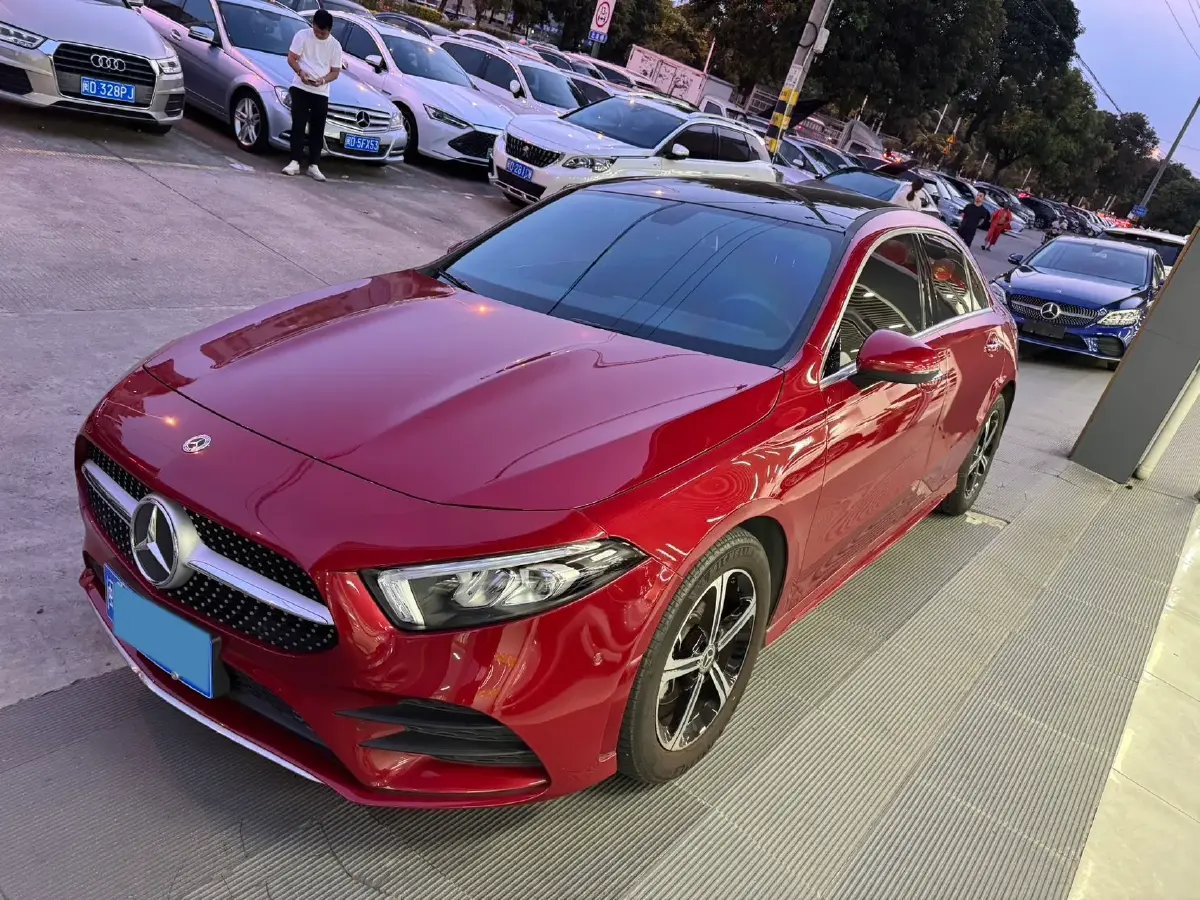 2022 Mercedes-Benz A Class 1.3T 163HP L4 7DCT