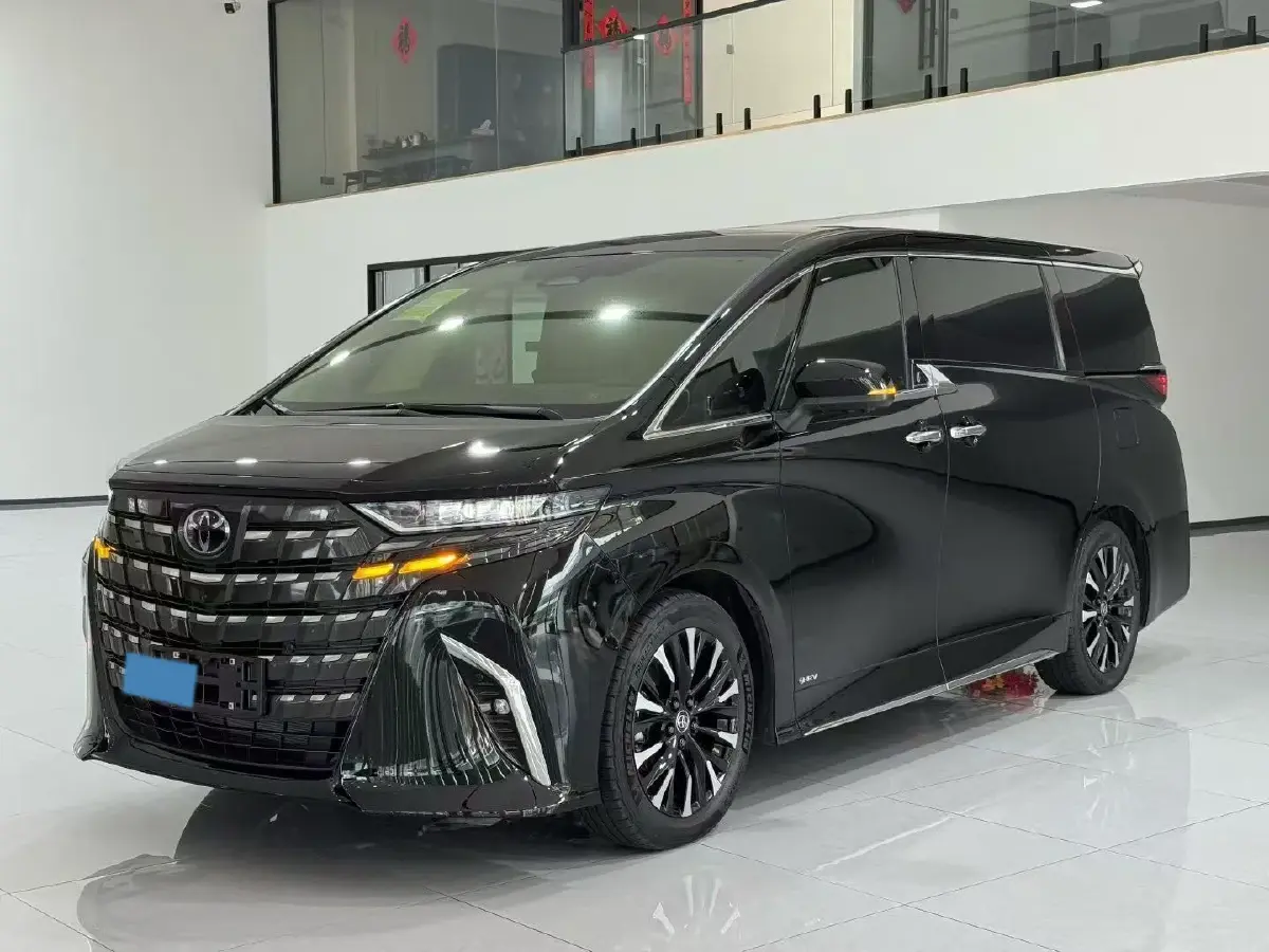 2024 Toyota Alphard 2.5L 190HP L4 E-CVT Hybrid