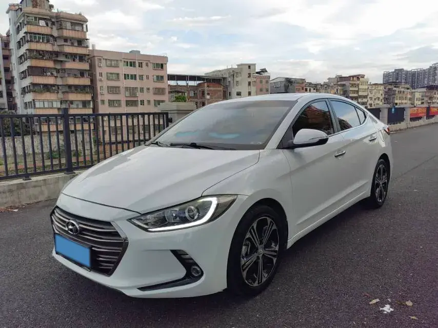 2018 Hyundai Elantra 1.4T 130HP L4 7DCT