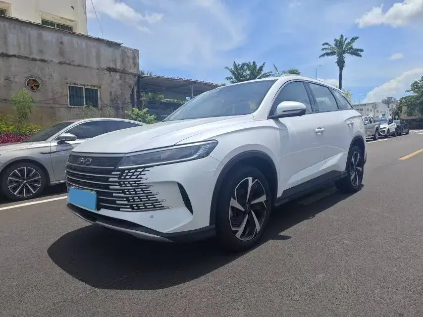 2025 BYD Sea Lion 05 DM-i 1.5L 101HP L4 E-CVT PHEV 18.3KWH