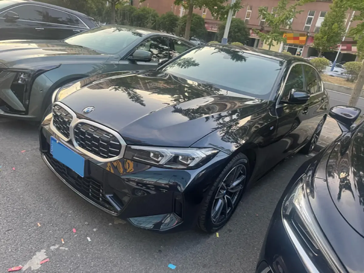 2025 BMW 3 Series 2.0T 184HP L4 8AT