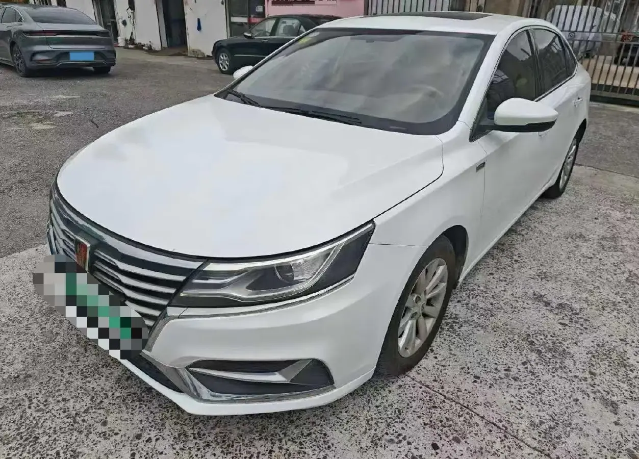 2017 Roewe i6 1.0T 125HP L3 2AT PHEV