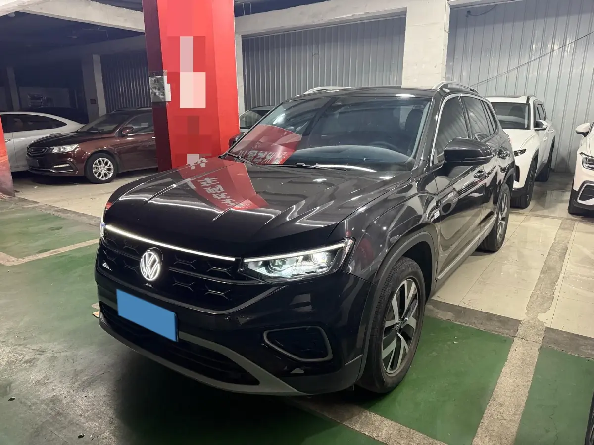 2023 Volkswagen Tayron 2.0T 186HP L4 7DCT