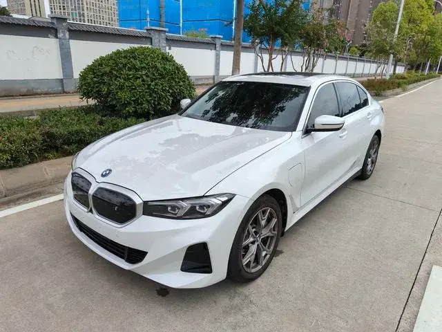 2025 BMW i3 BEV 70KWH