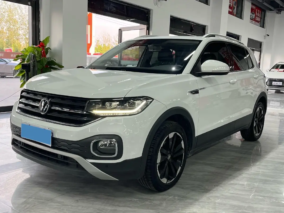 2021 Volkswagen Tacqua 1.2T 116HP L4 7DCT