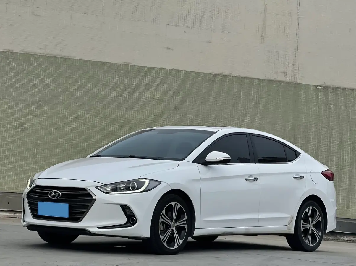 2018 Hyundai Elantra 1.4T 130HP L4 7DCT